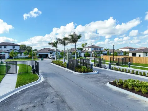 2333 SE 28th Court Homestead FL 33035