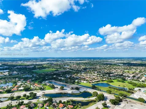 2333 SE 28th Court Homestead FL 33035