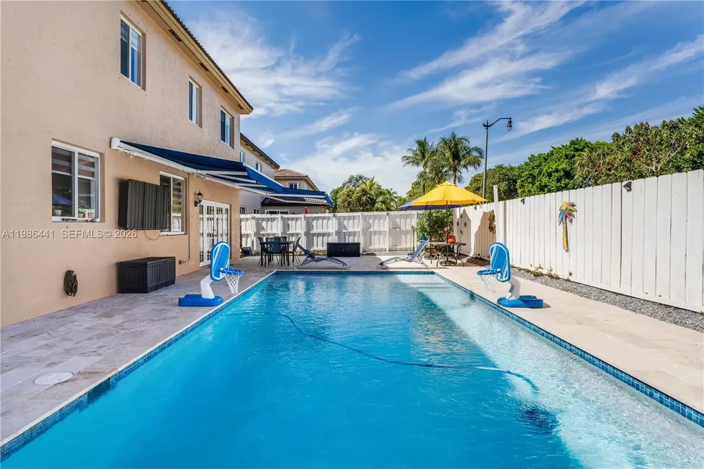 2126 NE 38th Road Homestead FL 33033
