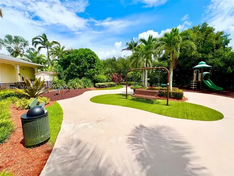 2126 NE 38th Road Homestead FL 33033