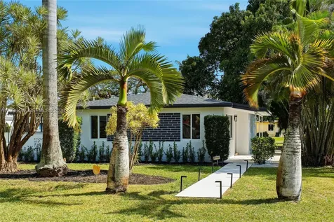 921 N 32nd Avenue Hollywood FL 33021