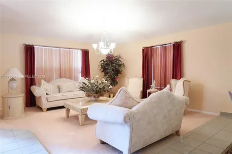 661 NE 4th Place Hialeah FL 33010
