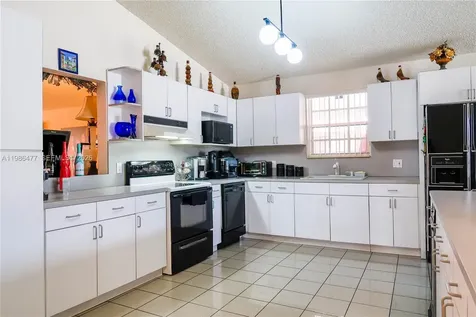 661 NE 4th Place Hialeah FL 33010