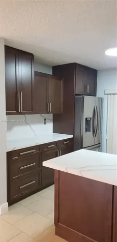 2425 W 76th Street Hialeah FL 33016