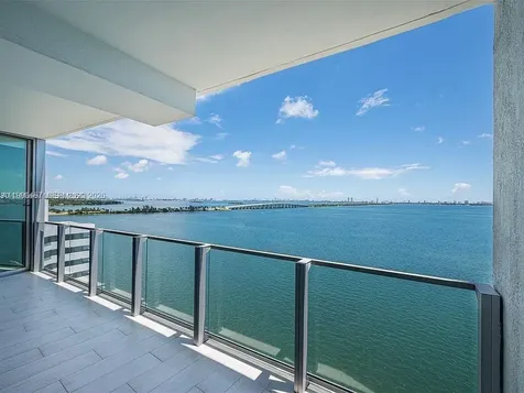 2900 NE 7th Avenue Miami FL 33137