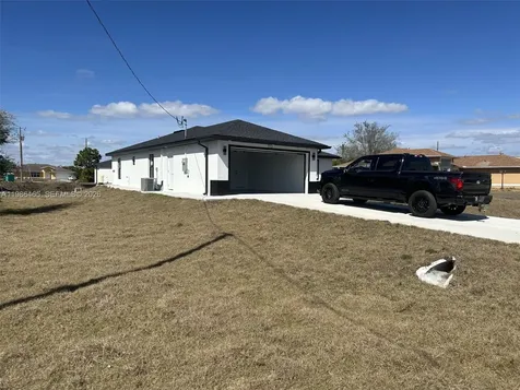 712 Euston Avenue S Lehigh Acres FL 33974