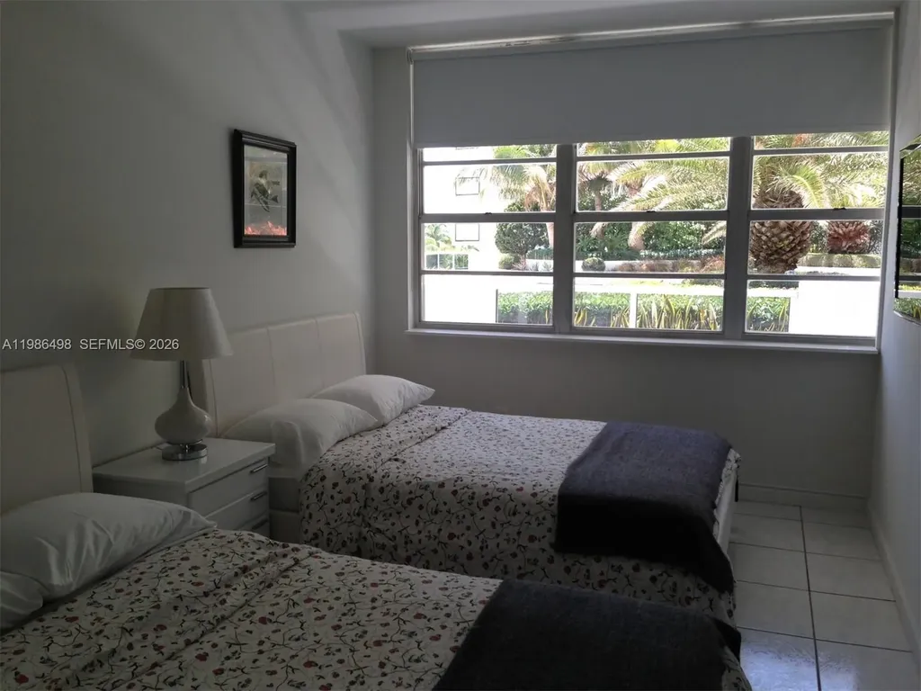 100 Lincoln Road Miami Beach FL 33139