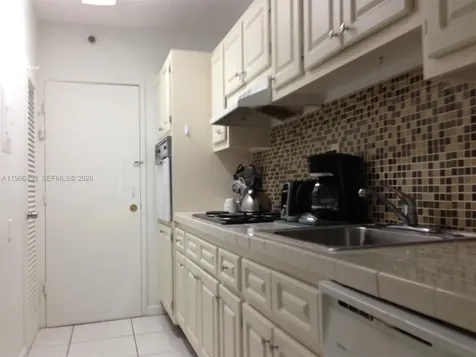 100 Lincoln Road Miami Beach FL 33139