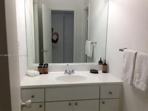 100 Lincoln Road Miami Beach FL 33139