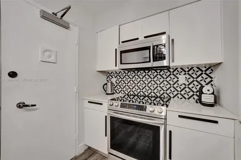 9195 Collins Avenue Surfside FL 33154