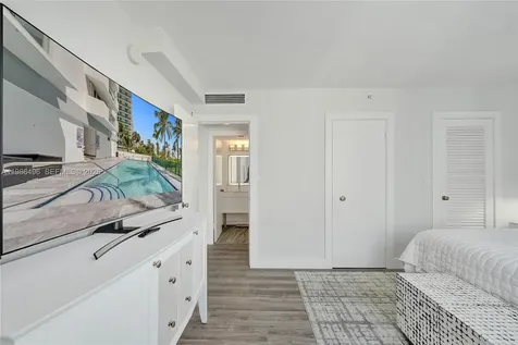 9195 Collins Avenue Surfside FL 33154