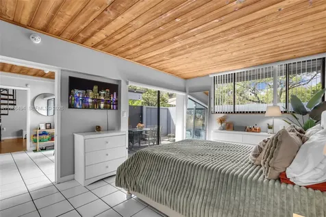 16341 Wood Walk Miami Lakes FL 33014