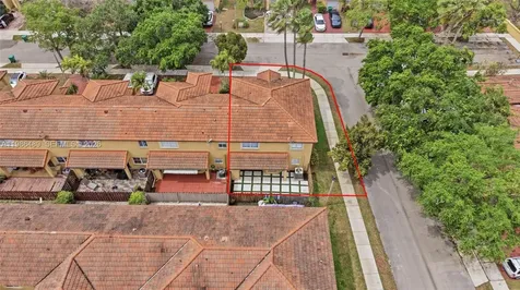 192 W Forest Oak Circle Davie FL 33325