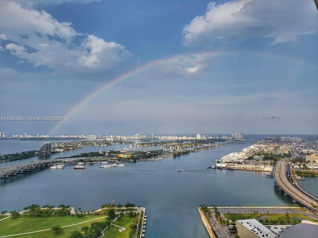 888 Biscayne Boulevard Miami FL 33132