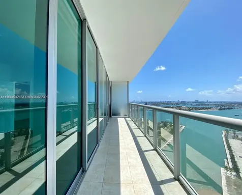 888 Biscayne Boulevard Miami FL 33132