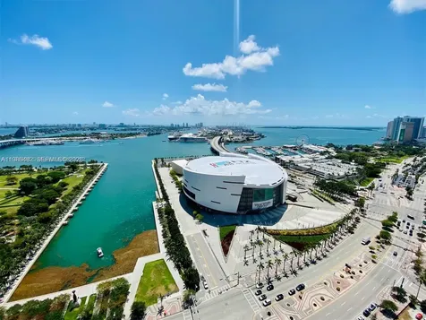 888 Biscayne Boulevard Miami FL 33132