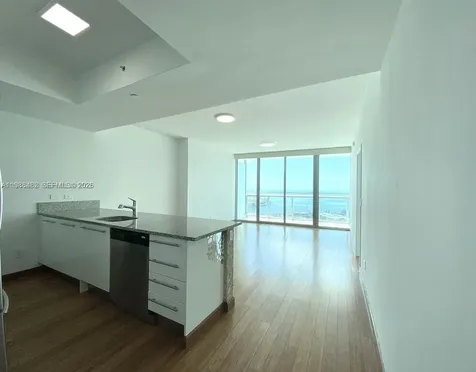 888 Biscayne Boulevard Miami FL 33132