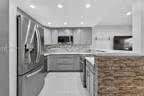 8616 SW 103rd Avenue Miami FL 33173