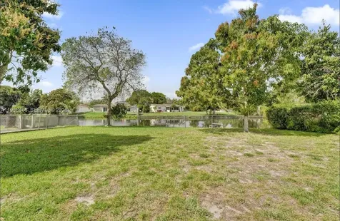 5023 SW 93rd Avenue Cooper City FL 33328