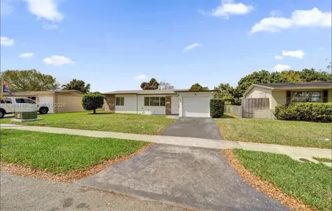5023 SW 93rd Avenue Cooper City FL 33328