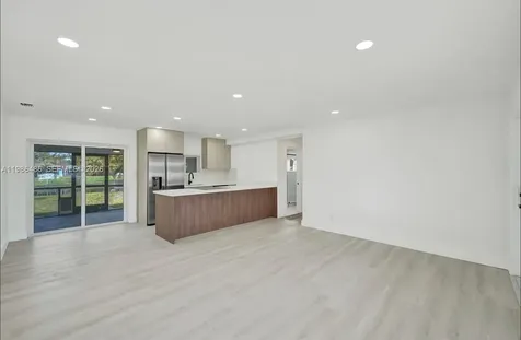 5023 SW 93rd Avenue Cooper City FL 33328
