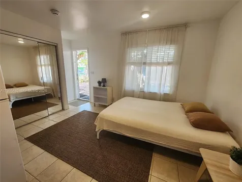 315 Walnut Street Hollywood FL 33019
