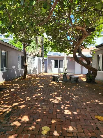 315 Walnut Street Hollywood FL 33019