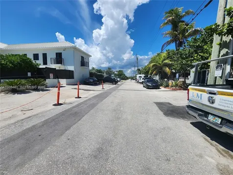 315 Walnut Street Hollywood FL 33019