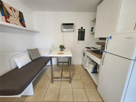 315 Walnut Street Hollywood FL 33019