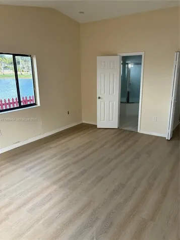 8273 NW 188th Terrace Hialeah FL 33015