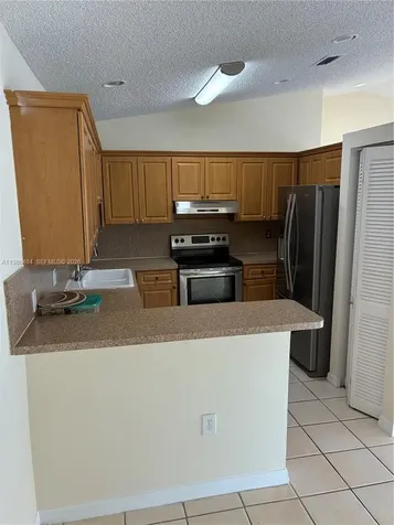 8273 NW 188th Terrace Hialeah FL 33015