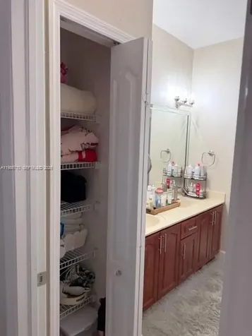 7770 NW 161st Terrace Miami Lakes FL 33016