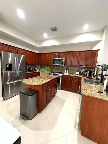 7770 NW 161st Terrace Miami Lakes FL 33016