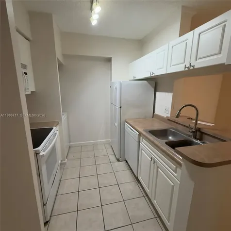 17150 N Bay Road Sunny Isles Beach FL 33160