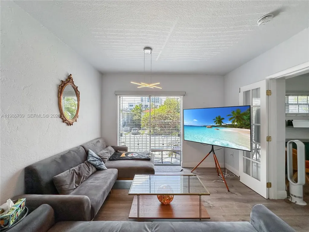 1611 West Avenue Miami Beach FL 33139
