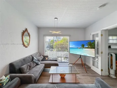 1611 West Avenue Miami Beach FL 33139