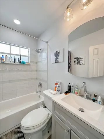 1611 West Avenue Miami Beach FL 33139