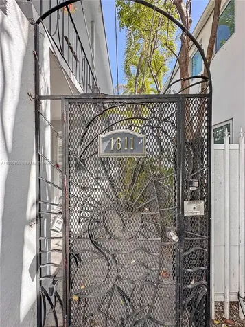 1611 West Avenue Miami Beach FL 33139