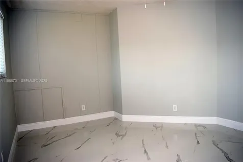 622 NE 6th Street Hallandale Beach FL 33009