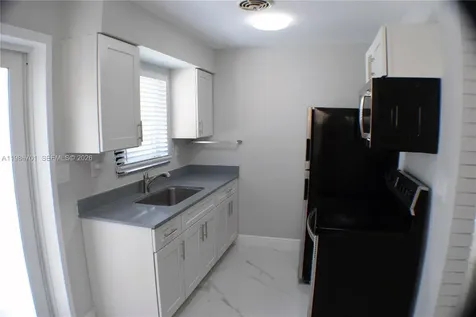 622 NE 6th Street Hallandale Beach FL 33009