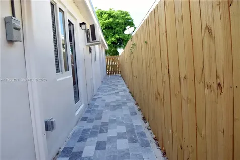 622 NE 6th Street Hallandale Beach FL 33009