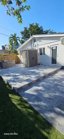 622 NE 6th Street Hallandale Beach FL 33009