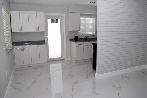 622 NE 6th Street Hallandale Beach FL 33009