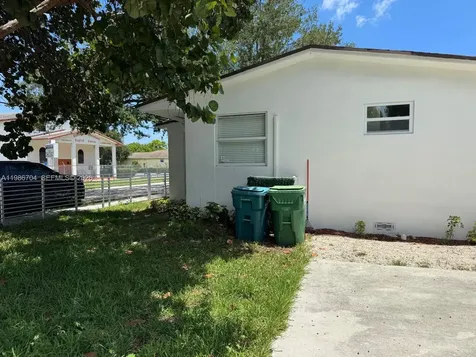 5995 NW 24th Avenue Miami FL 33142