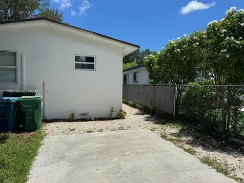 5995 NW 24th Avenue Miami FL 33142