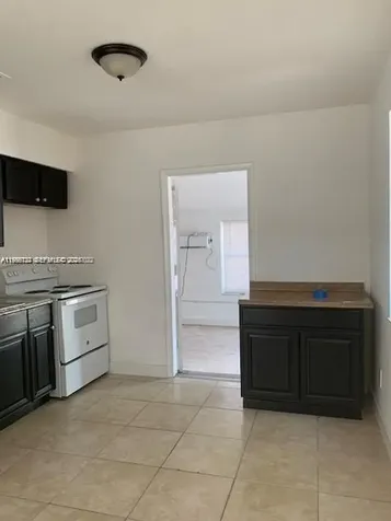 3050 NW 8th Place Fort Lauderdale FL 33311