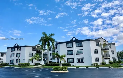 9731 Fontainebleau Boulevard Miami FL 33172
