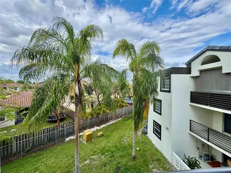 9731 Fontainebleau Boulevard Miami FL 33172