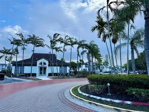 9731 Fontainebleau Boulevard Miami FL 33172