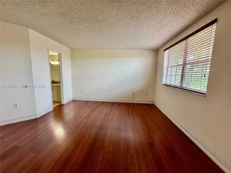 9731 Fontainebleau Boulevard Miami FL 33172